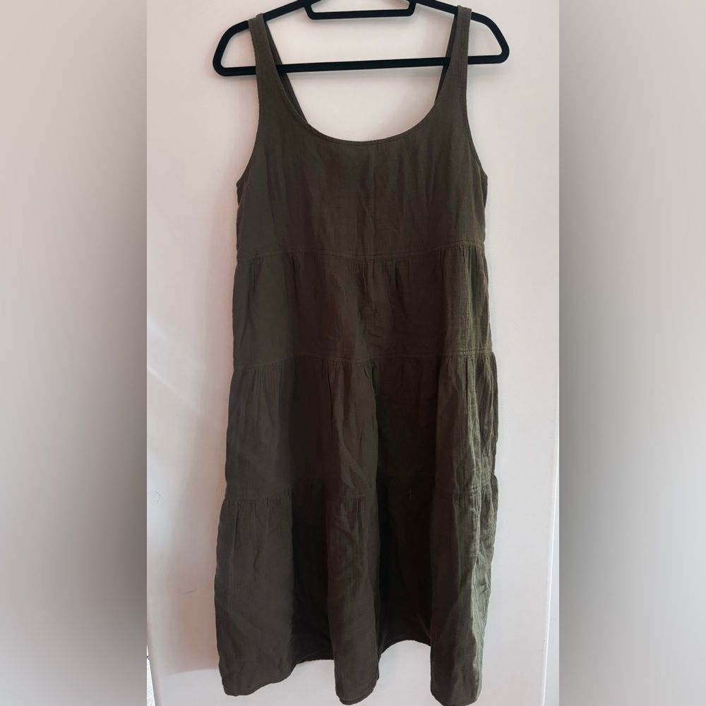 Little Moon Green Sleeveless Sundress